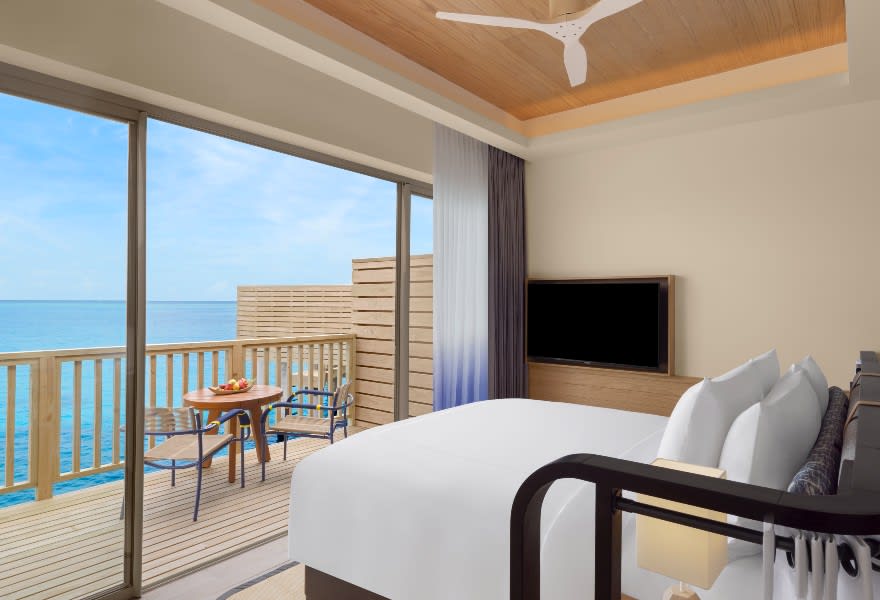 Three Bedroom Sunset Overwater Pool Residence photo 5